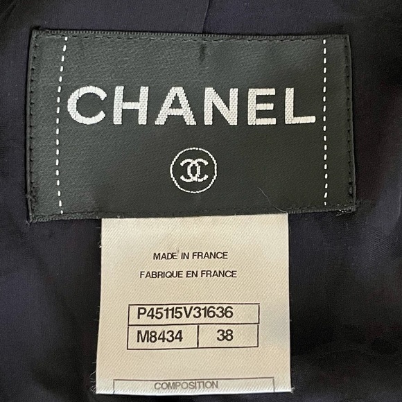 🖤Chanel Navy Tweed De cotton Jacket %100 Authentic 🖤 - Picture 8 of 11